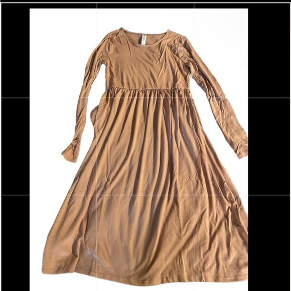 New in bag! Beautiful fall apricot color dress. 🎃 - Picture 1 of 6